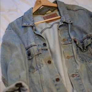 Vintage Levi’s 90s Boyfriend Denim Jacket